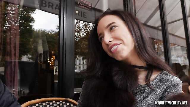 Новые порно видео по запросу: Пикап в кафе