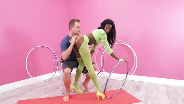 Tore off a gymnast in a black pussy