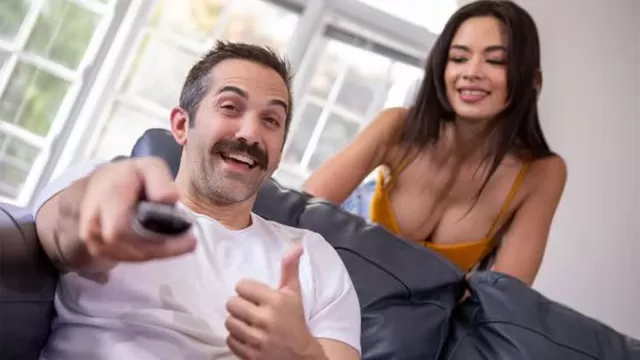 Усатый мужик порно видео. Смотреть видео Усатый мужик и скачать на телефон на сайте Izumchik