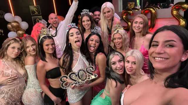 Порно клубные вечеринки: 85 видео на LesbiHD