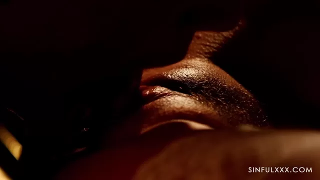 Порно видео страстный секс зрелых женщин