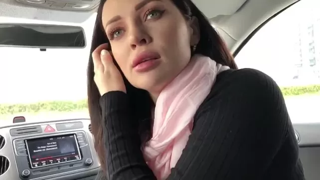 The morning of a girl with plump lips begins with a blowjob in the car